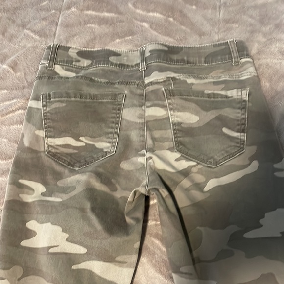Democracy Ab Solutions Camo Skinny Jeans - Picture 2 of 5